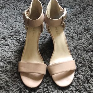 Nine West Nude Wedges SIZE 8